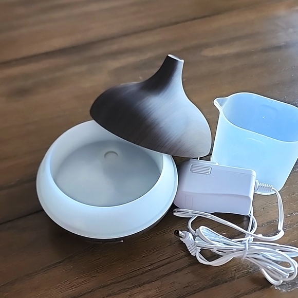 150ml Essential oil diffuser - Picture 2 of 3